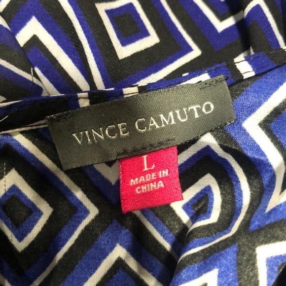 Vince Camuto Women’s Geometric Top - Picture 12 of 12
